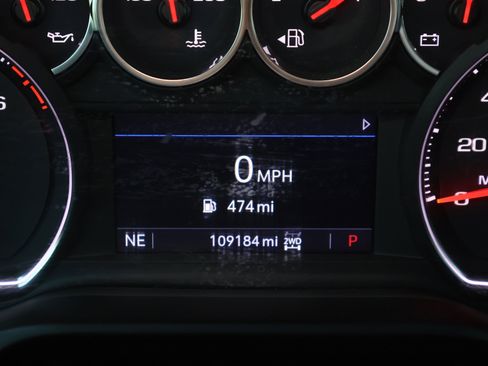 Used 2022 Chevrolet Silverado 2500 LT w/ Convenience Package image 3