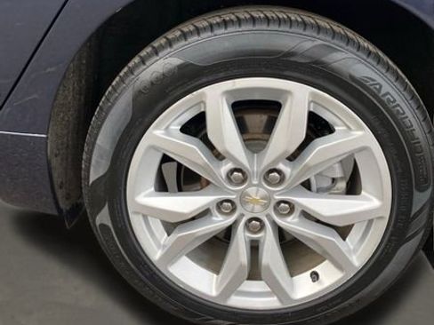 Used 2017 Chevrolet Impala LT w/ Convenience Package image 33