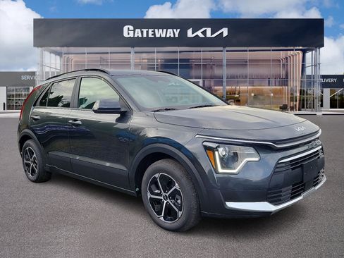 New 2025 Kia Niro EX image 1