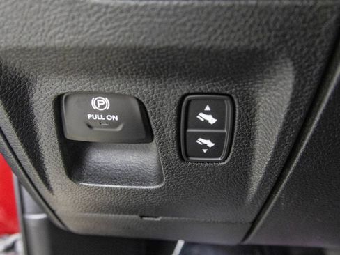 Used 2023 RAM 1500 Laramie AWD/4WD image 37
