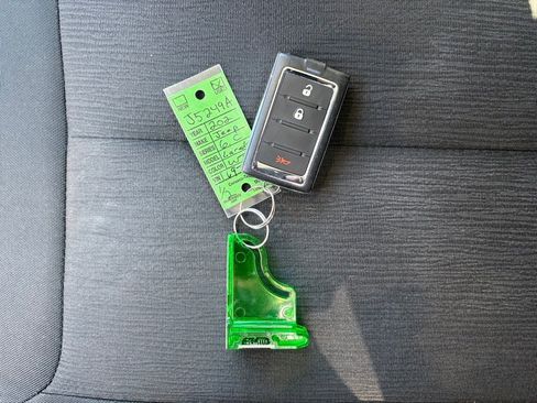 Certified 2023 Jeep Grand Cherokee L Laredo image 28