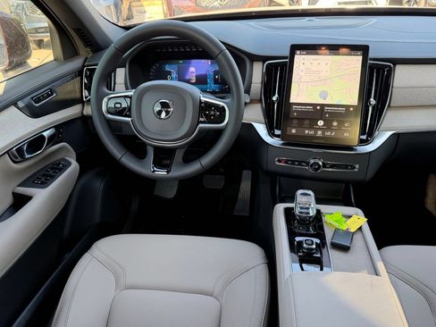 New 2027 Volvo XC90 B6 Plus AWD/4WD image 8