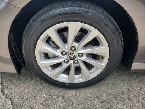 Certified 2024 Toyota Camry LE FWD image 33