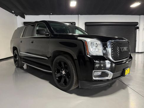 Used 2015 GMC Yukon XL Denali w/ Open Road Package AWD/4WD image 3