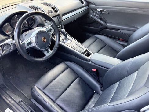 Used 2016 Porsche Cayman RWD image 6