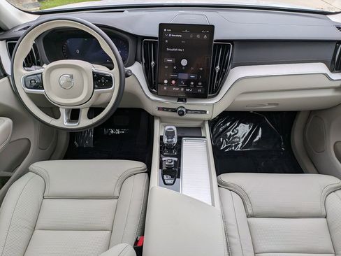 New 2026 Volvo XC60 B5 Ultra w/ Protection Package Premier image 14