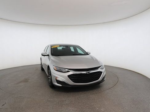 Used 2020 Chevrolet Malibu RS image 29