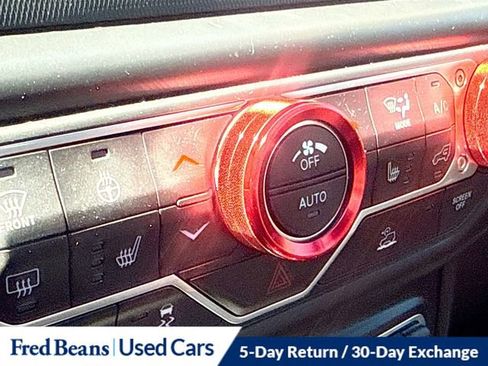 Used 2022 Jeep Gladiator Sport AWD/4WD image 21