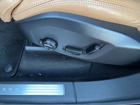 Used 2022 Volvo XC90 T6 Inscription image 17