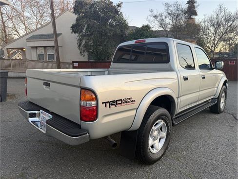Used 2001 Toyota Tacoma PreRunner image 2