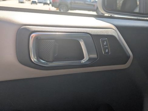 Certified 2024 Ford Bronco Wildtrak image 10