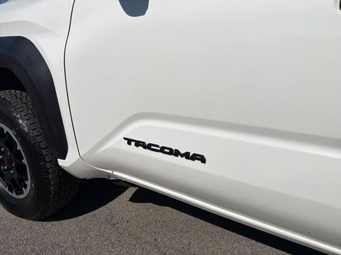 Used 2024 Toyota Tacoma TRD Off-Road AWD/4WD image 41