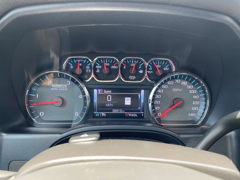 Used 2019 GMC Sierra 2500 SLT w/ Duramax Plus Package AWD/4WD image 32
