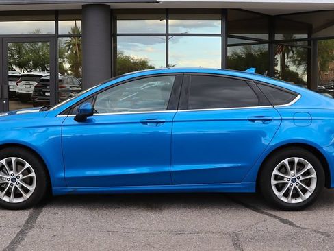 Used 2019 Ford Fusion SE FWD image 8