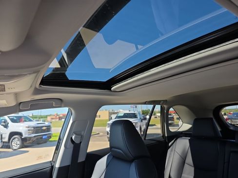 Used 2025 Toyota RAV4 Limited image 8