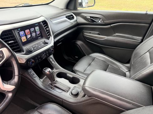 Used 2019 GMC Acadia SLT FWD image 19