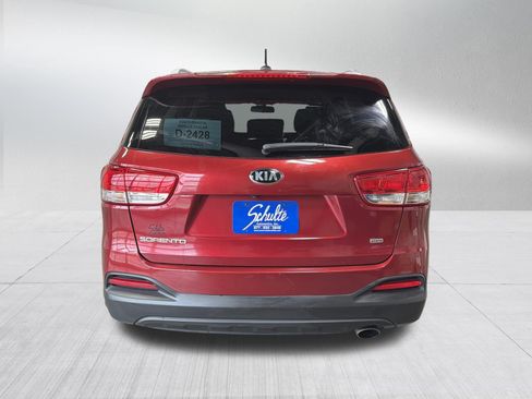 Used 2016 Kia Sorento FWD image 6