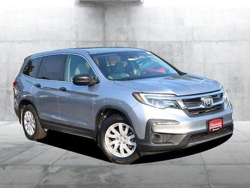 Used 2019 Honda Pilot LX image 2