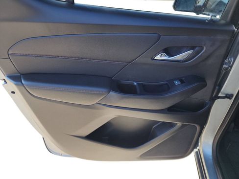 Used 2023 Chevrolet Traverse RS AWD/4WD image 20
