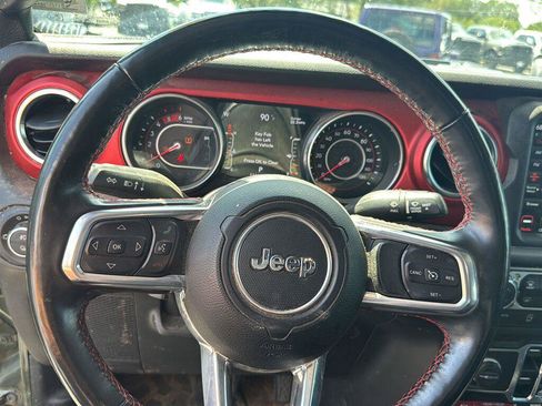 Used 2021 Jeep Gladiator Rubicon AWD/4WD image 16