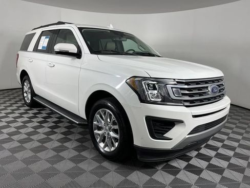 Used 2021 Ford Expedition XLT RWD image 3