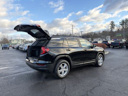 Used 2022 GMC Terrain SLE w/ Driver Convenience Package image 32