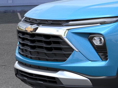 New 2026 Chevrolet TrailBlazer LT w/ Driver Confidence Package FWD image 15
