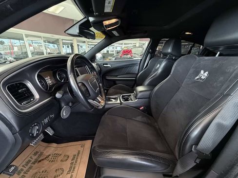 Used 2021 Dodge Charger Scat Pack w/ Dynamics Package image 32