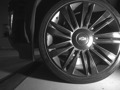 Used 2015 Cadillac Escalade Luxury RWD image 6