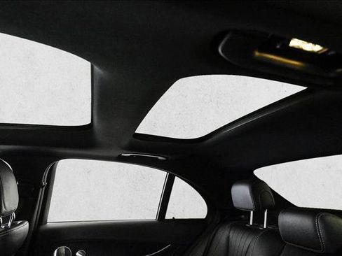 Used 2023 Mercedes-Benz E 350 4MATIC Sedan image 21