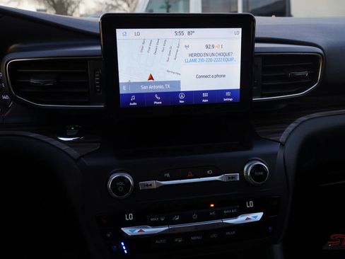 Used 2020 Ford Explorer Limited w/ Class III Trailer Tow Package image 31