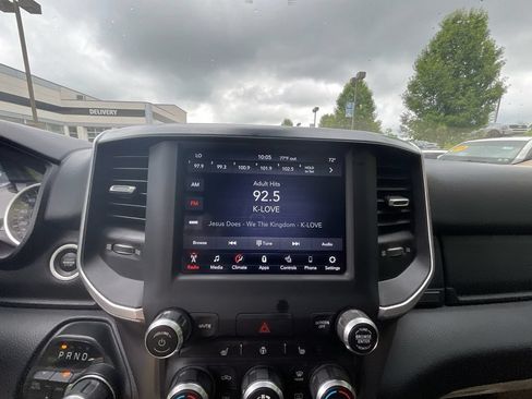 Used 2020 RAM 1500 Big Horn AWD/4WD image 17