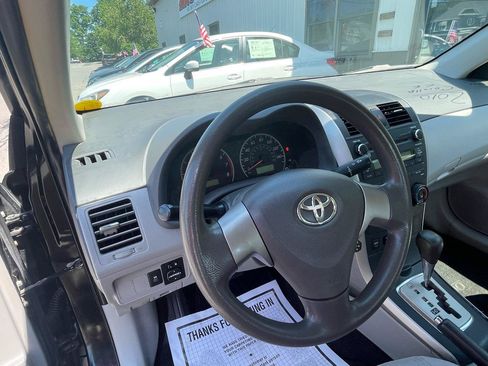 Used 2010 Toyota Corolla CE FWD image 12