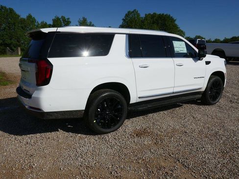 New 2026 GMC Yukon XL Elevation w/ Elevation Premium Package AWD/4WD image 4