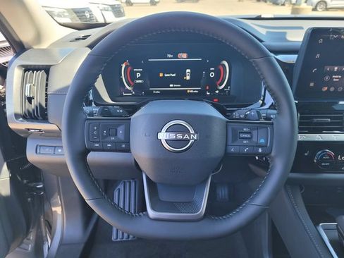New 2026 Nissan Pathfinder SL AWD/4WD image 9