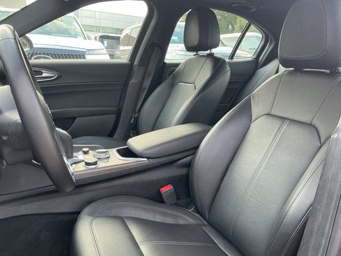 Used 2022 Alfa Romeo Giulia Ti image 20