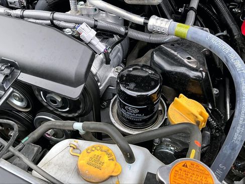 Used 2025 Subaru Crosstrek 2.5i Limited w/ Crosstrek Mirror Package AWD/4WD image 33