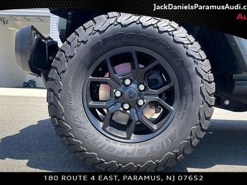 Used 2024 Jeep Wrangler Unlimited AWD/4WD image 8