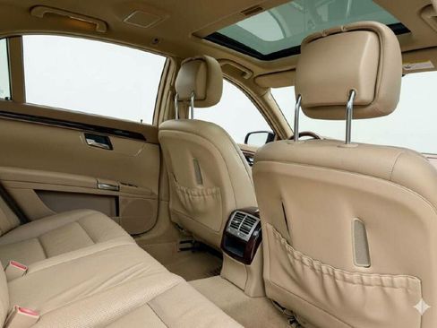 Used 2011 Mercedes-Benz S 550 4MATIC image 14