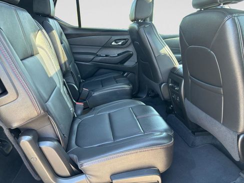 Used 2023 Chevrolet Traverse RS AWD/4WD image 48