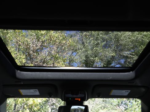 New 2026 GMC Canyon Denali image 21