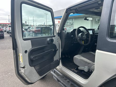 Used 2007 Jeep Wrangler X AWD/4WD image 13