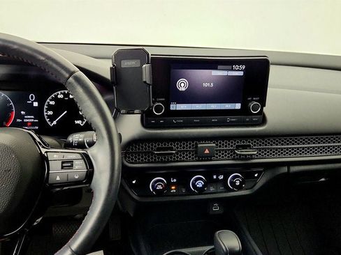 Used 2024 Honda HR-V Sport image 17