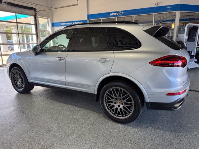 Used 2018 Porsche Cayenne Platinum Edition w/ Premium Package Plus AWD/4WD image 5