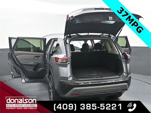 Used 2023 Nissan Rogue SV image 25