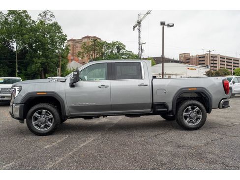 New 2026 GMC Sierra 2500 SLE w/ SLE Value Package; AWD/4WD image 5