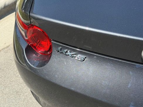 Used 2016 MAZDA MX-5 Miata Grand Touring RWD image 10