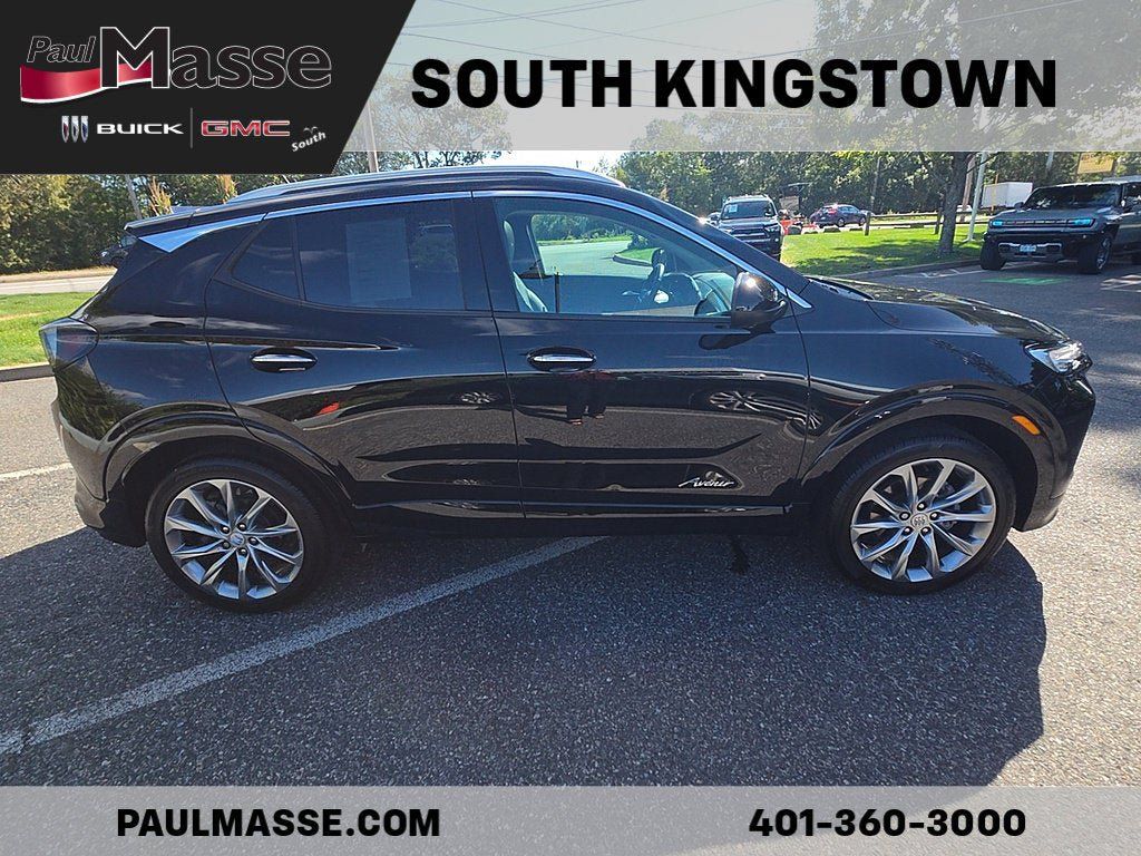Used 2024 Buick Encore GX Avenir w/ Avenir Technology Package AWD/4WD image 4