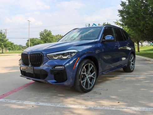 Used 2019 BMW X5 xDrive40i w/ M Sport Package AWD/4WD image 3