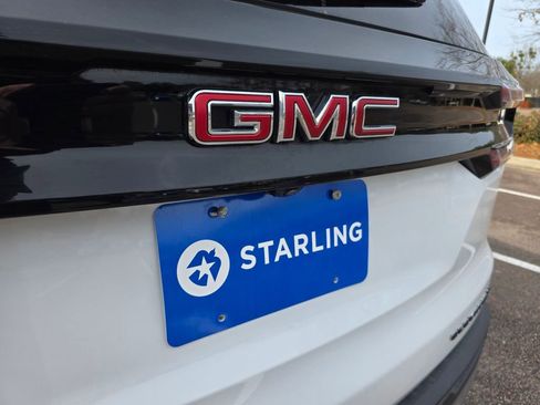 Used 2025 GMC Acadia Elevation image 38